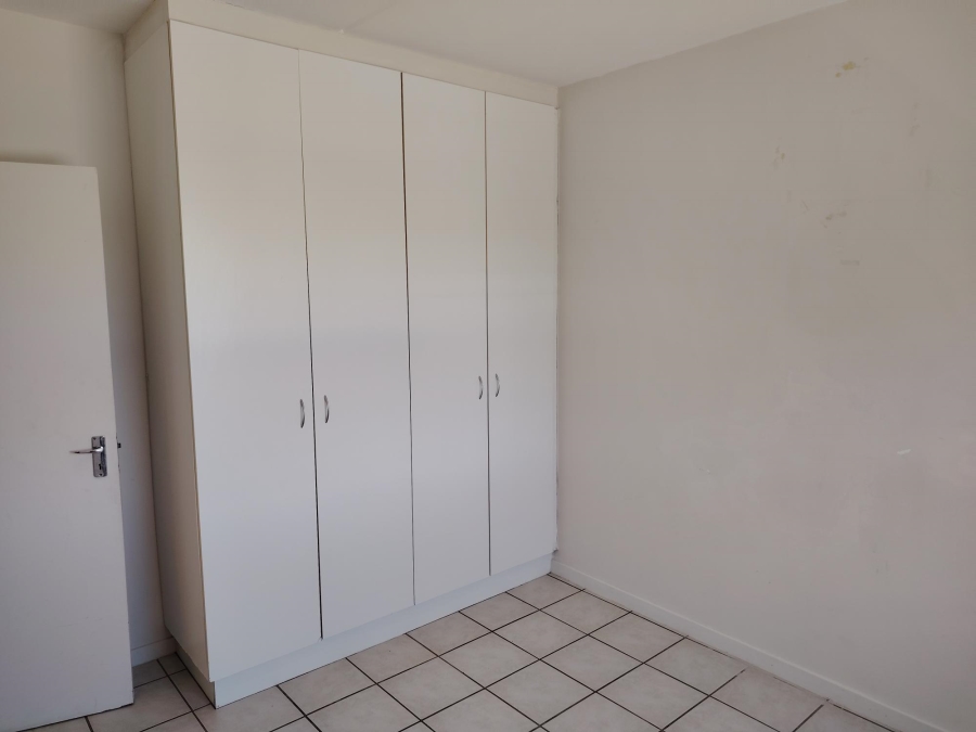 2 Bedroom Property for Sale in Vasco Estate Western Cape